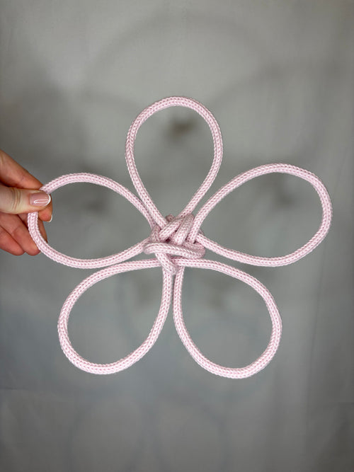 Knot Centre Flower